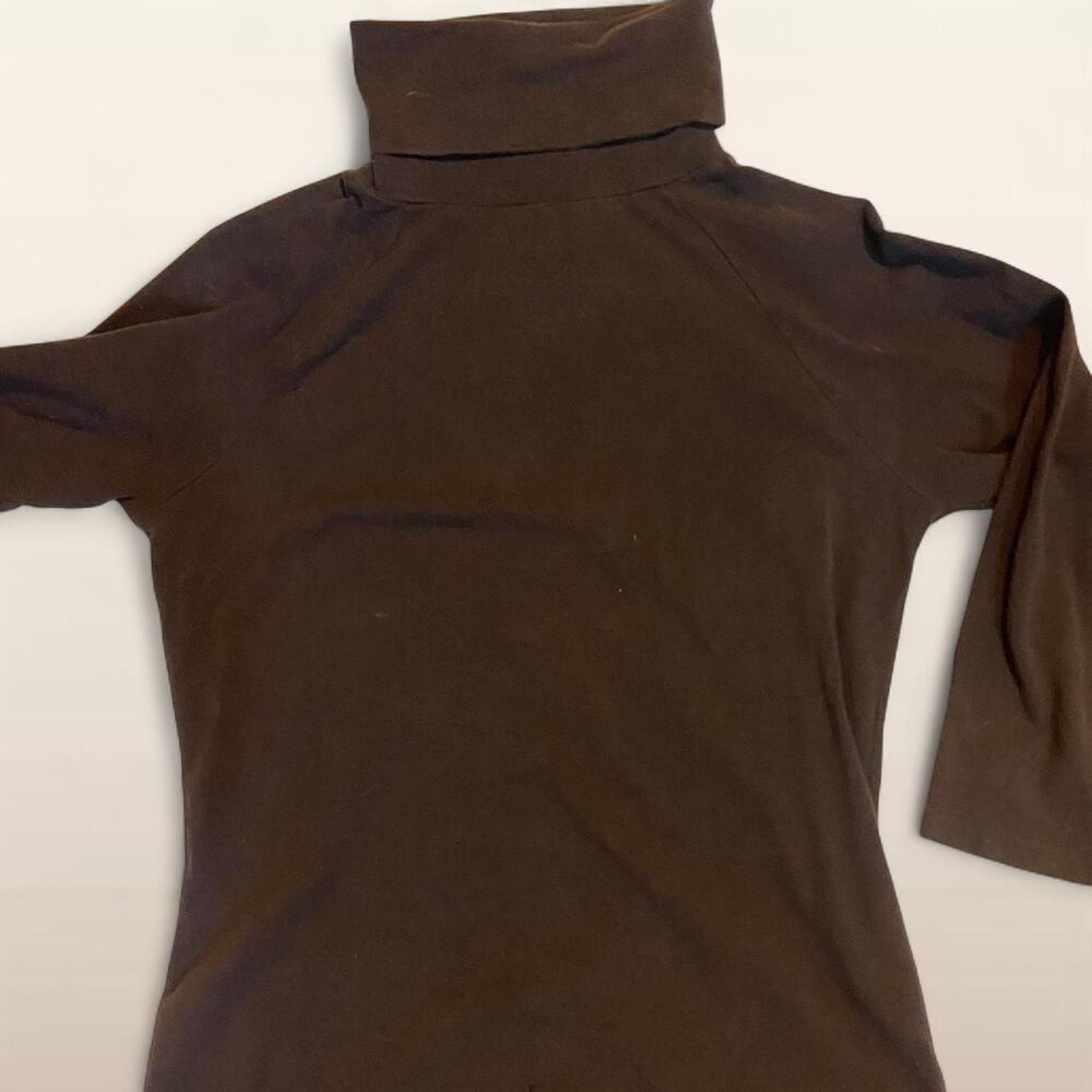turtleneck top